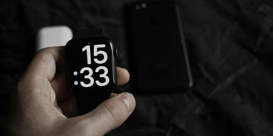 Best Minimalist Apple Watch Bands – Sleek, Simple & Modern Picks