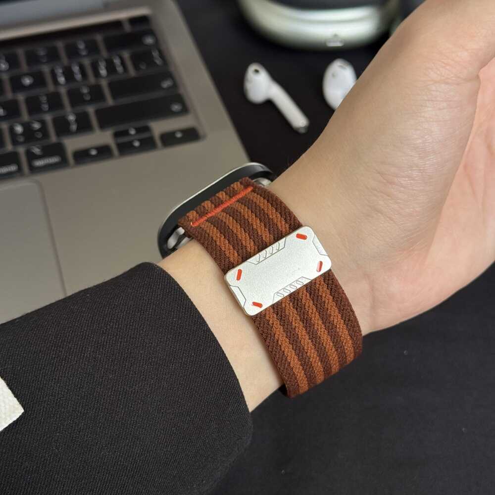 ArmorFlex Magnetic Trail Band for Apple Watch.