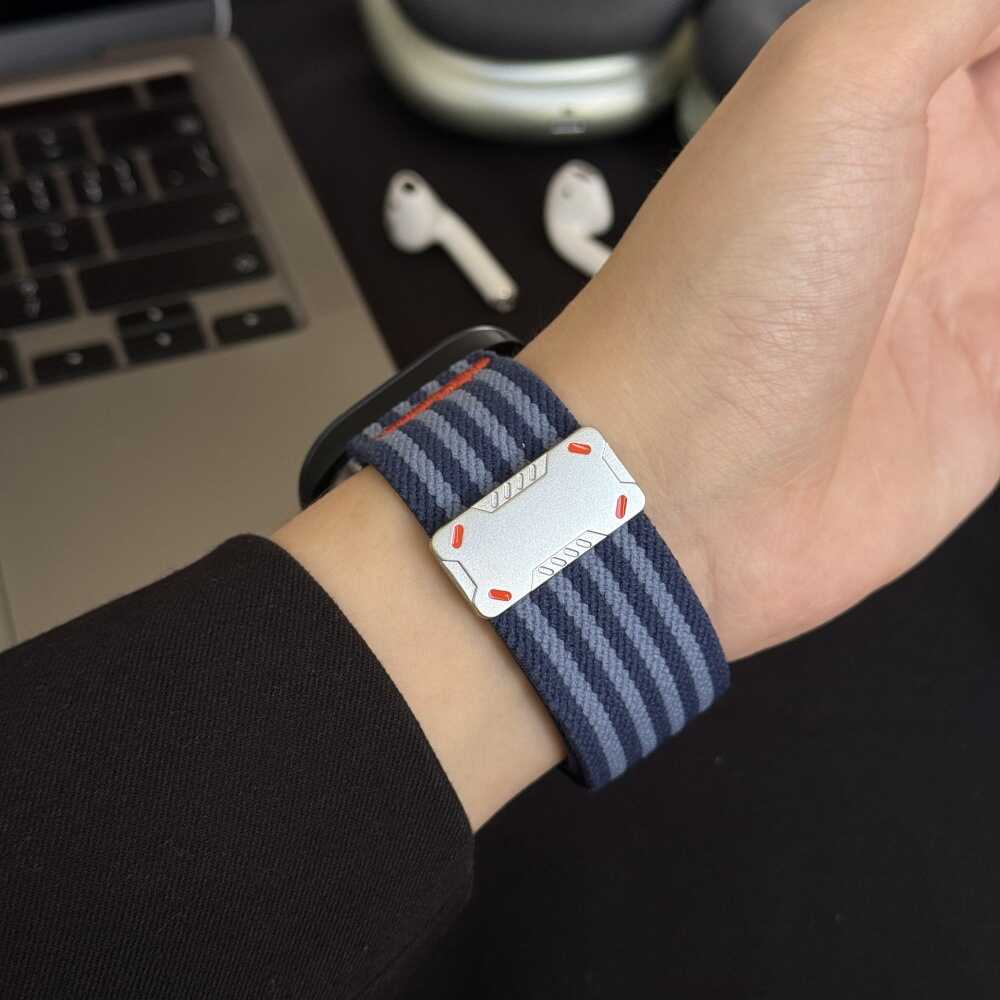 ArmorFlex Magnetic Trail Band for Apple Watch.