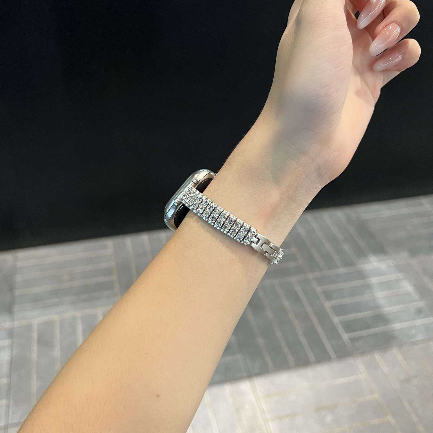 Crystal Luxe Bracelet Band for Apple Watch.
