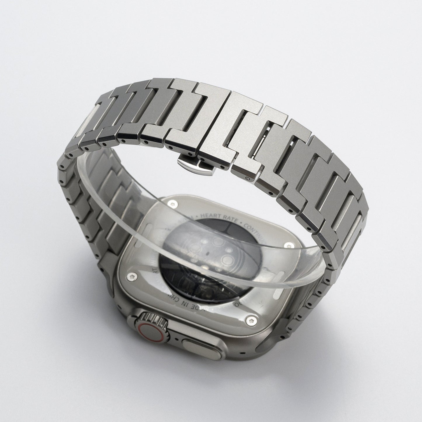 DLC-Enhanced Solid Titanium Link Bracelet for Apple Watch