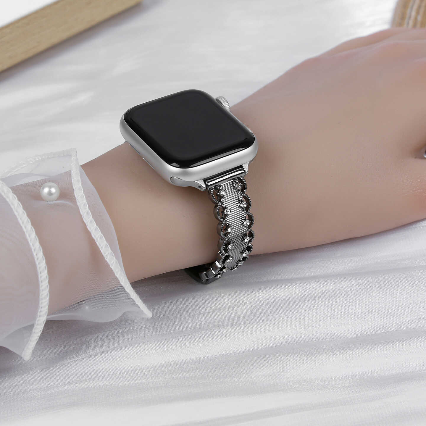 Petal Luxe Bracelet Band for Apple Watch.